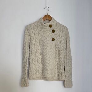 Carraig Donn Cream Cable Knit Sweater with Button Detail Merino Wool Size Medium
